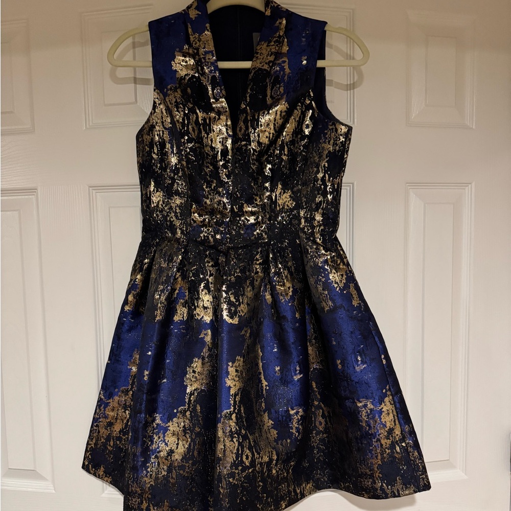 Fun, cute dress, Vince Camuto, size 2
